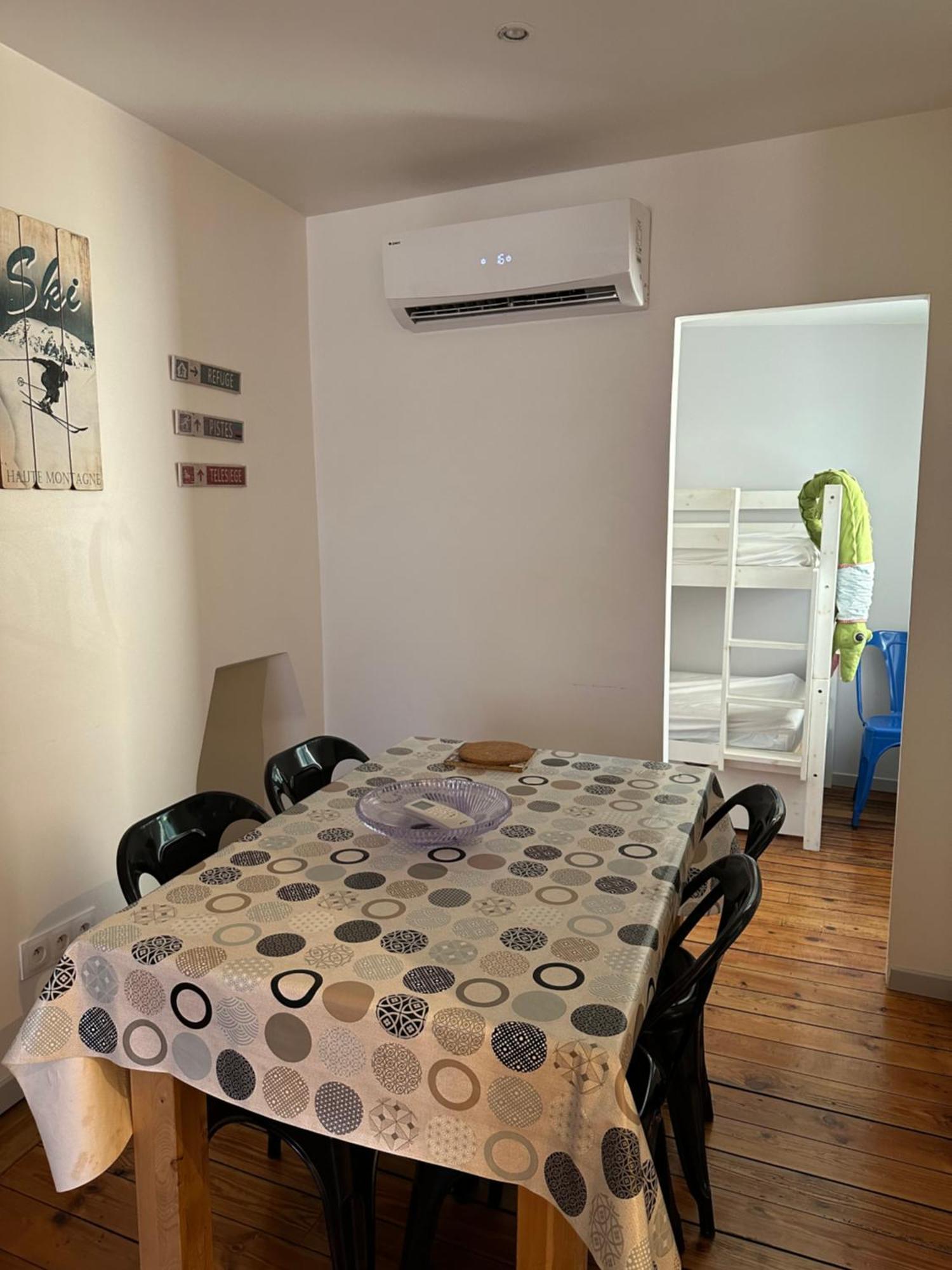 Bel Appartement Luchon Centre Wifi - Climatisation 6 Couchages Bagnères-de-Luchon エクステリア 写真