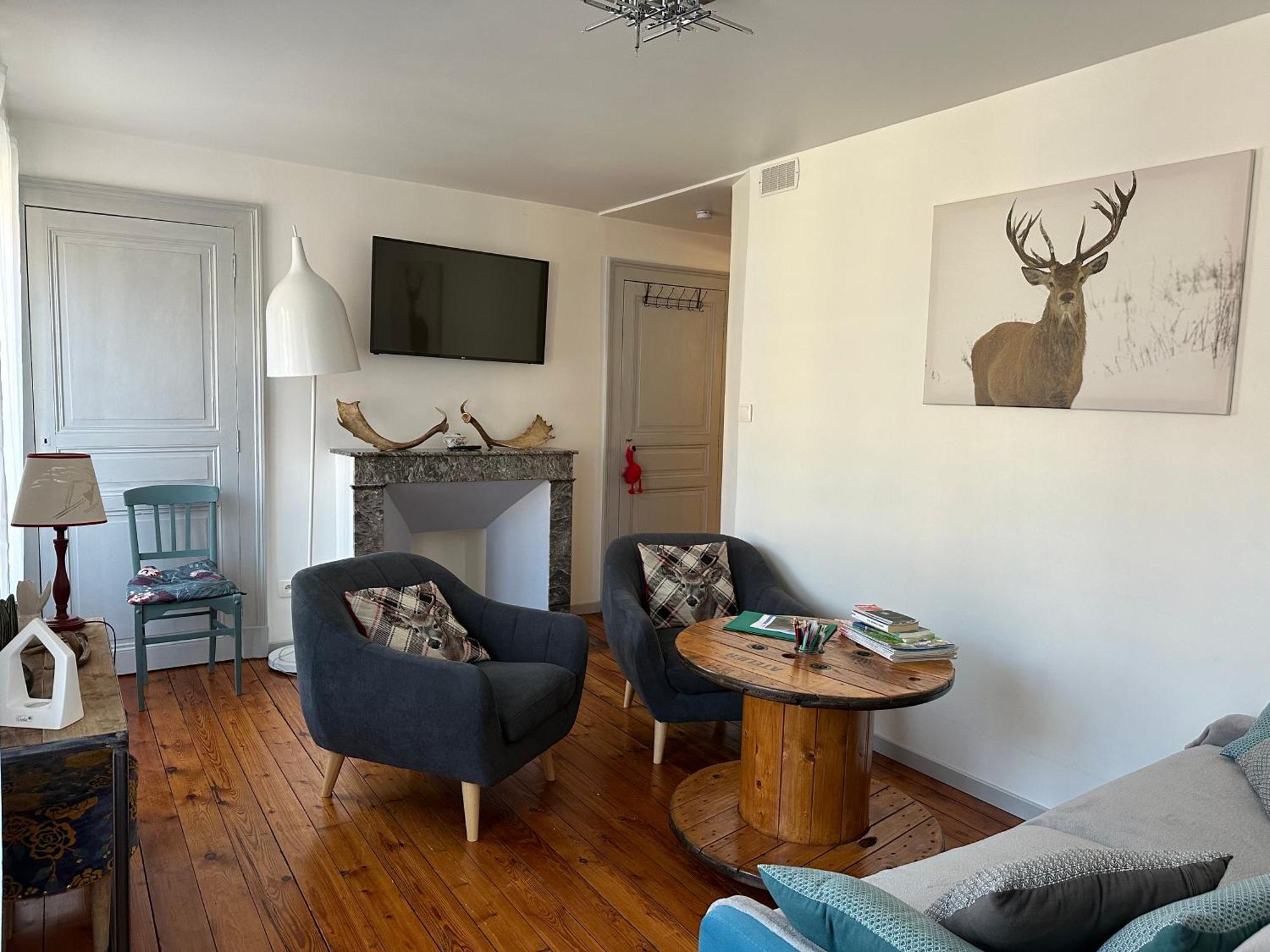 Bel Appartement Luchon Centre Wifi - Climatisation 6 Couchages Bagnères-de-Luchon エクステリア 写真